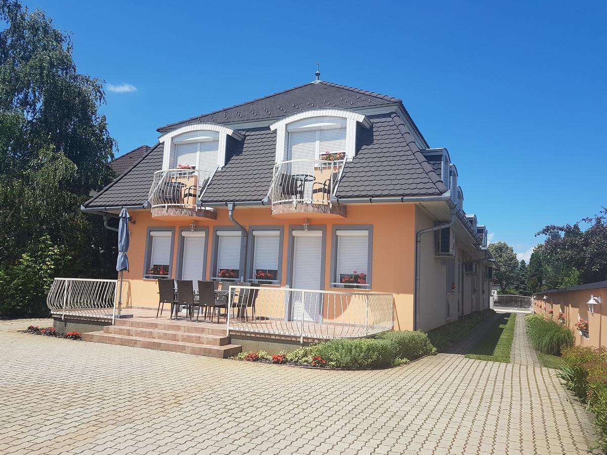 Richie Ii. Apartman Apartment Сиофок Екстериор снимка